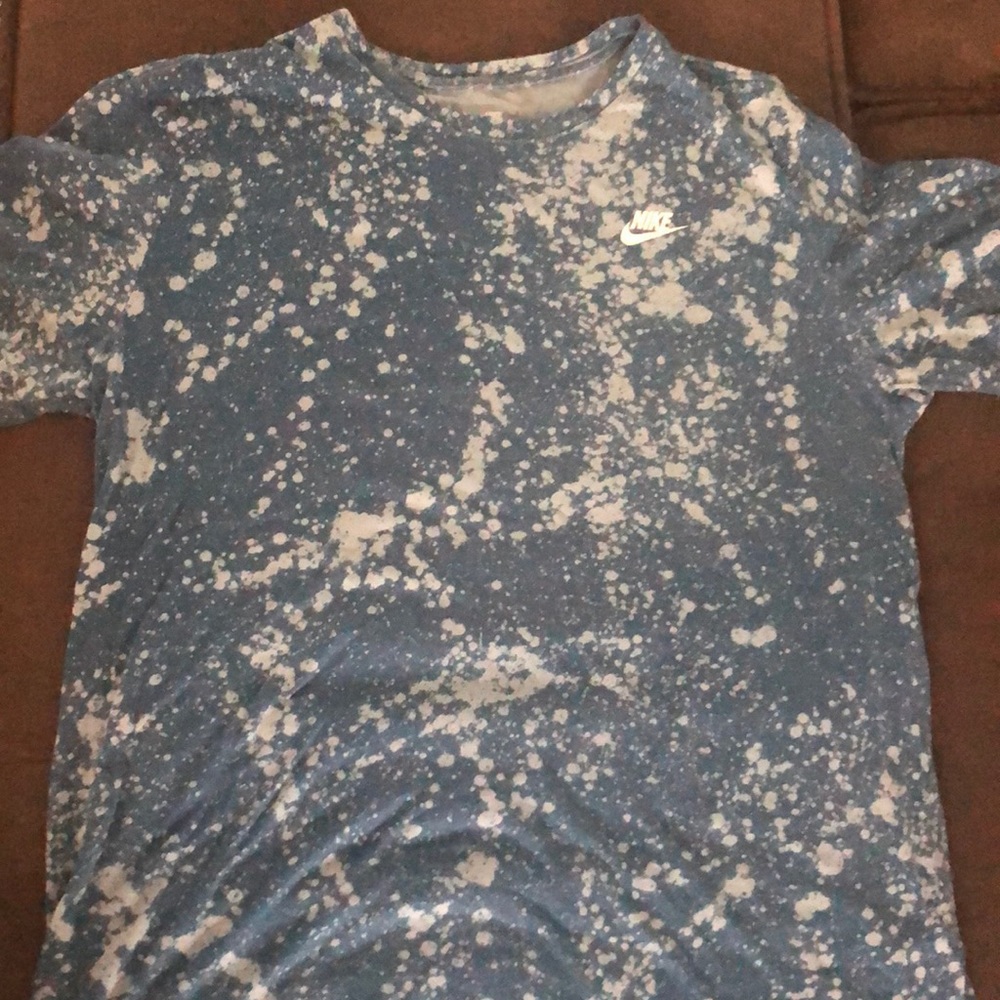 Nike T-shirt
